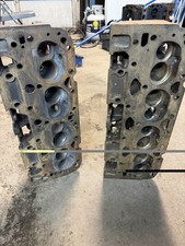 Gm 14011034 Sb Chevy Bowtie Cast Iron Heads Circle Track