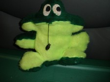Vintage RARE Russ 1975 Green Frog Eating Bug 7" Plush T37 
