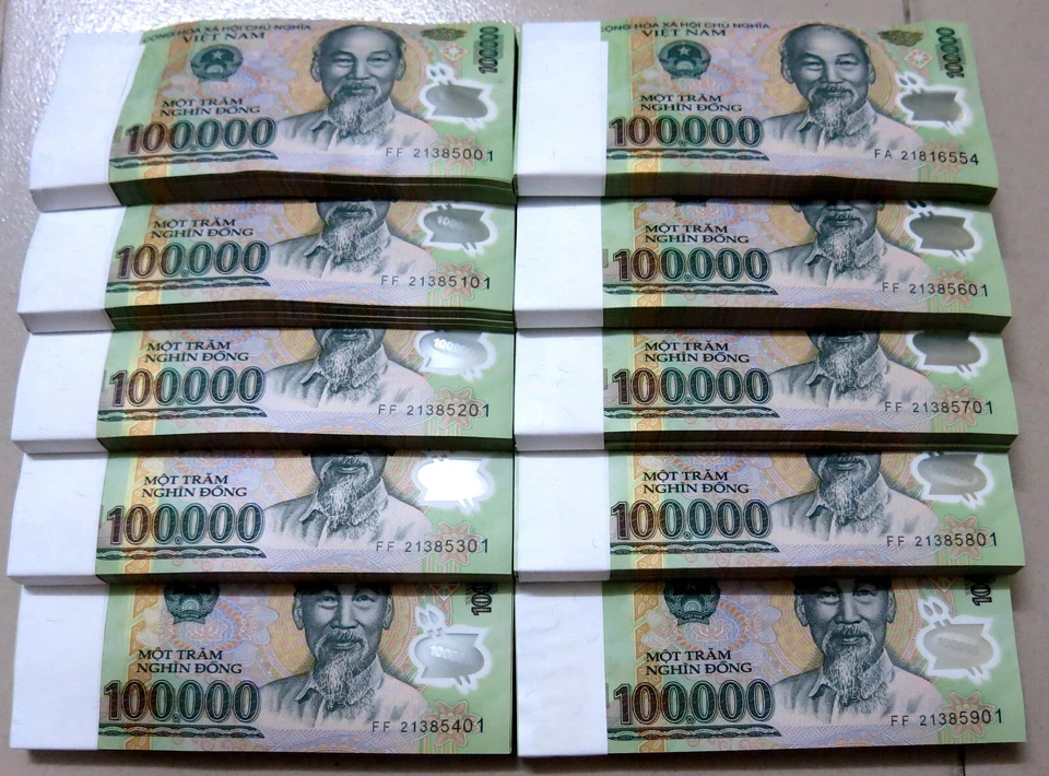 Vietnam 10 Million Dong = 100,000 Dong x 100 notes in UNC Brand new Banknotes - Image 2 of 4