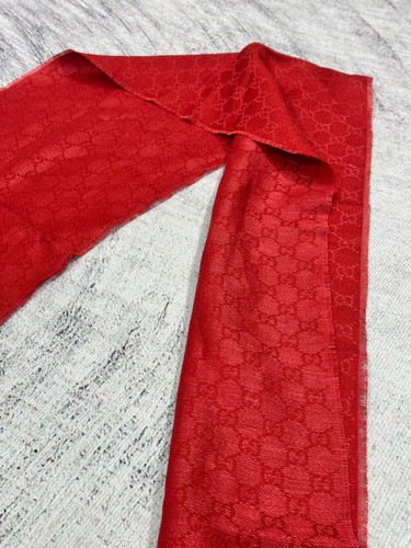 Authentic Gucci Scarf GG Monogram Logo Red Wool Fringed - Picture 5 of 13