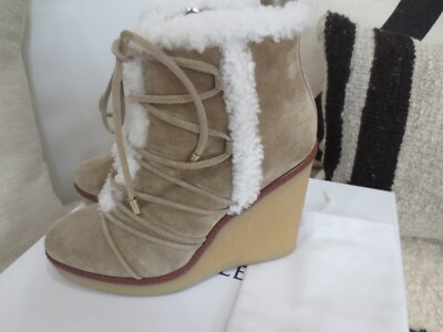 MONCLER ベージュ スエード ムートンブーツ MONCLER ベージュ スエード ムートンブーツ