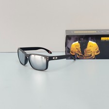 Oakley Holbrook OO9102 signature edition Sunglasses frosted black/silver lens