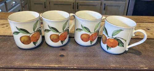 Royal Worcester EVESHAM GOLD - Set of 4 Mugs 3 5/8"