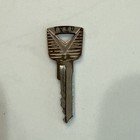 1950'S FORD TRUCK PICKUP IGNITION DOOR KEY VINTAGE ANTIQUE "V" KEY — photo 2