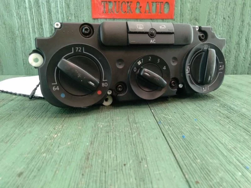 Volkswagen Golf GTI 2006 07 2008 control de temperatura térmico Foto 4 de 4