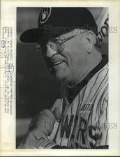 1990 Press Photo John Ellison before the fantasy game, Arizona. - mjt11788