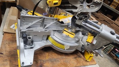USED 153555-00 BELT FOR DWS780 -PICTURE IS OF MORE THAN THIS PART