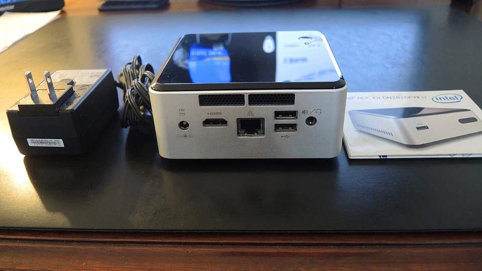 Mini PC - Intel NUC DN2820FYKH Celeron N2830 2.41Ghz 8GB DDR4 240GB SSD - Image 3 of 4