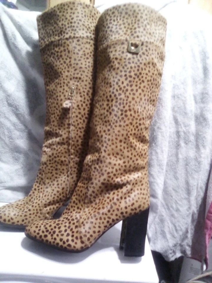 Diane Von Furstenberg Yvonne Bota Alta Cabello de Guepardo TALLA US 8.5 IMPRESCINDIBLE Foto 4 de 4