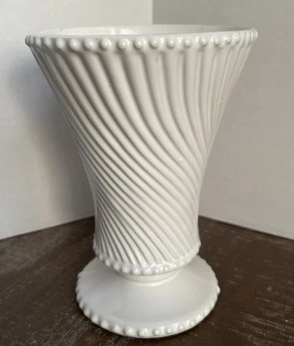 Vintage McCoy? Pottery Swirl Vase Ceramic Footed Beaded Base Matte White