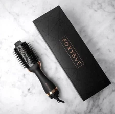 FOXYBAE Rose Gold Blowout Dryer Brush Sealed New In Box