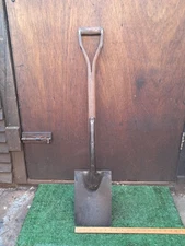 Vintage BRADES Spingtemper Garden Spade Wooden Handle Digging Tool (#374)
