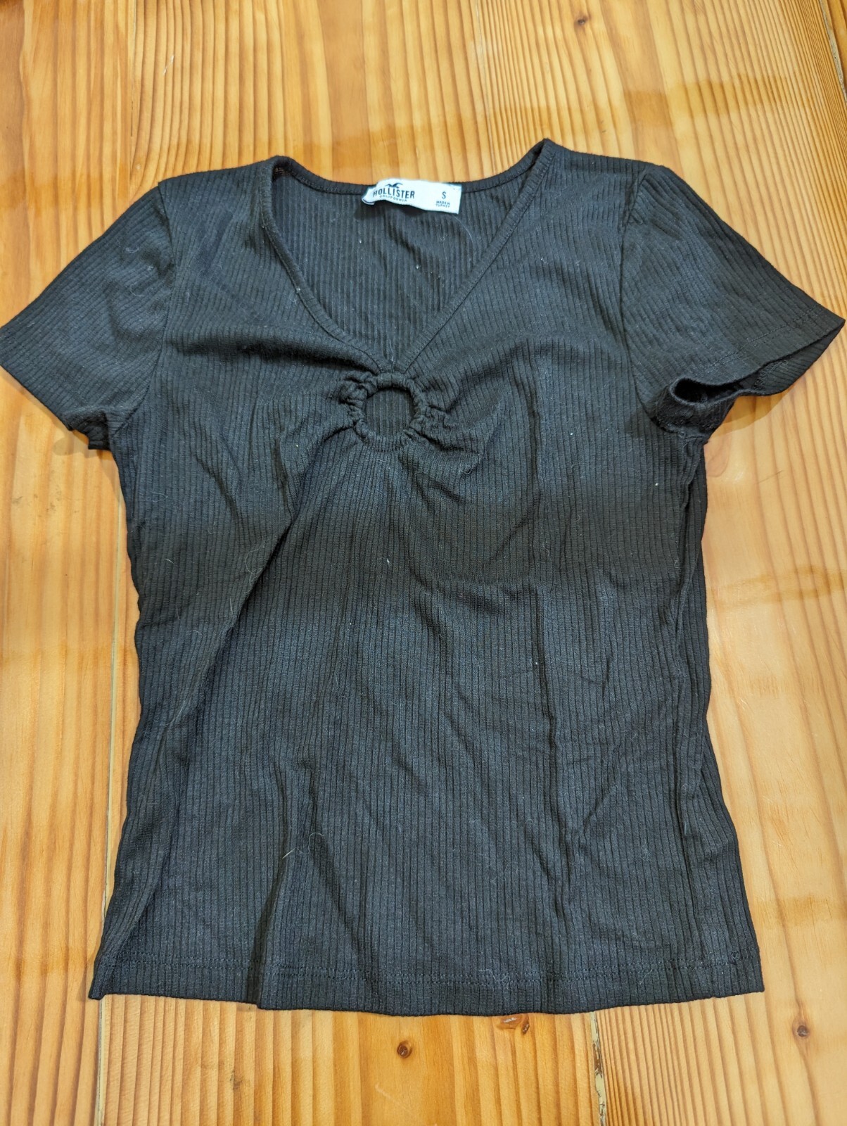 hollister black shirt sz s