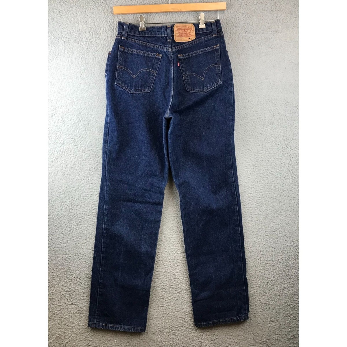 Vintage 1980s Levis Jeans Women actual size 30x34 High Waist 26505