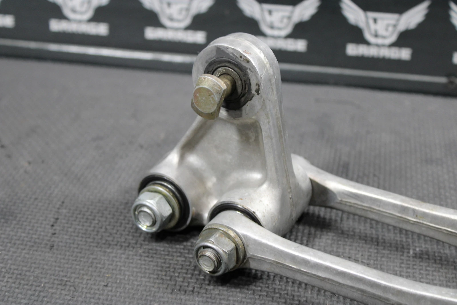 2000 HONDA CR250R OEM REAR SHOCK LINKAGE LINKS 52465-KZ4-J20