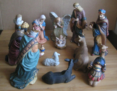 Kirkland Signature 13 Piece with Wood Creche Base Christmas