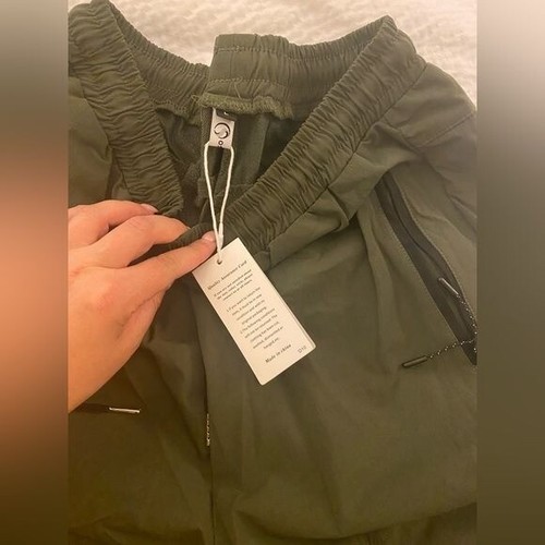 Lightweight Joggers Zip Off Outdoor Cargo Convertible size large. NWT - 第 3/3 張圖片