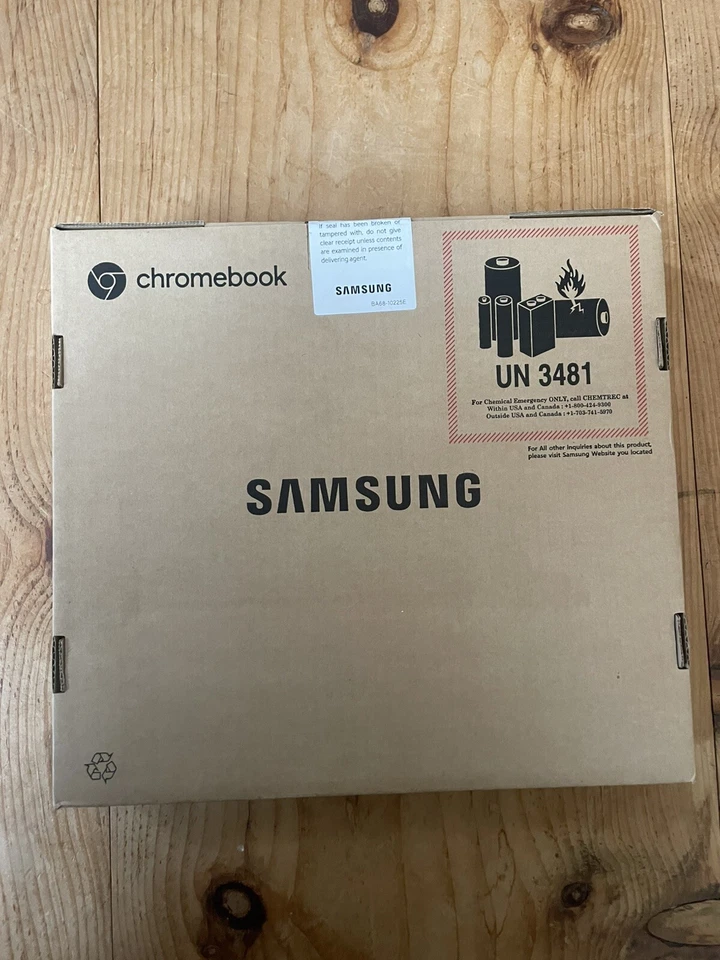 Samsung 12.2 in. 2-in-1 Chromebook Plus - Image 3 of 4