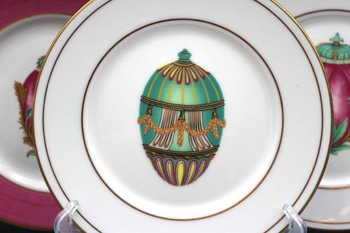 Three Porcelain Email de Limoges 7 5/8" Salad Plates Decorative Egg Center - Picture 6 of 8