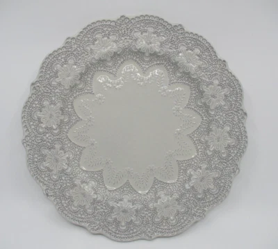 ARTE ITALICA MERLETTO ANTIQUE LACE EMBOSSED DINNER PLATE - 10 7/8" 0708H