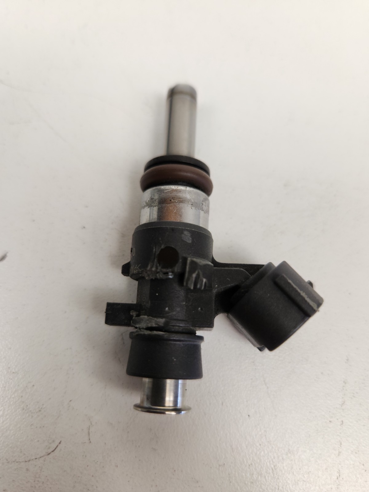 2012-2014 MCLAREN MP4-12C, FUEL INJECTOR, USED, P/N 0280158282 OEM