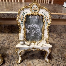 Vintage Victorian Vanity Picture Frame: Ornat...