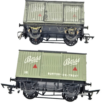 Schwader von 2 Graham Farish 12311 OO Gauge Bass Burton On Trent 14 Vent Van ohne Verpackung.