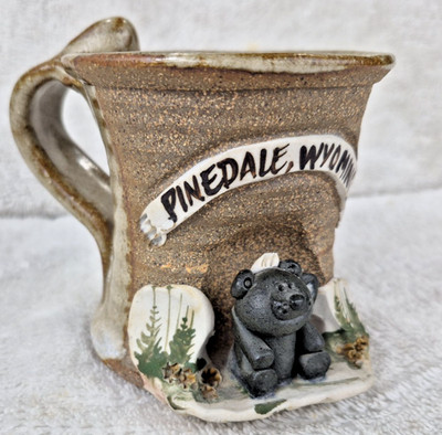 Pinedale Wyoming hand thrown pottery  Souvenir Coffee Mug tea Nice Bear