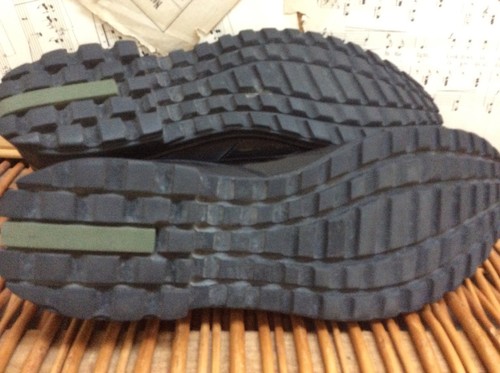 Donald J Pliner CHUNKY LUG SOLE Shoes Black Leather & Patent ZIP ITALY 9 M UZIP - 第 3/7 張圖片