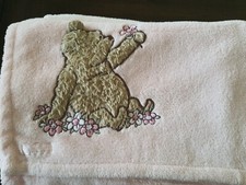 Disney Classic Winnie The Pooh Fuzzy Baby Blanket Butterfly Lovey Soft Flowers