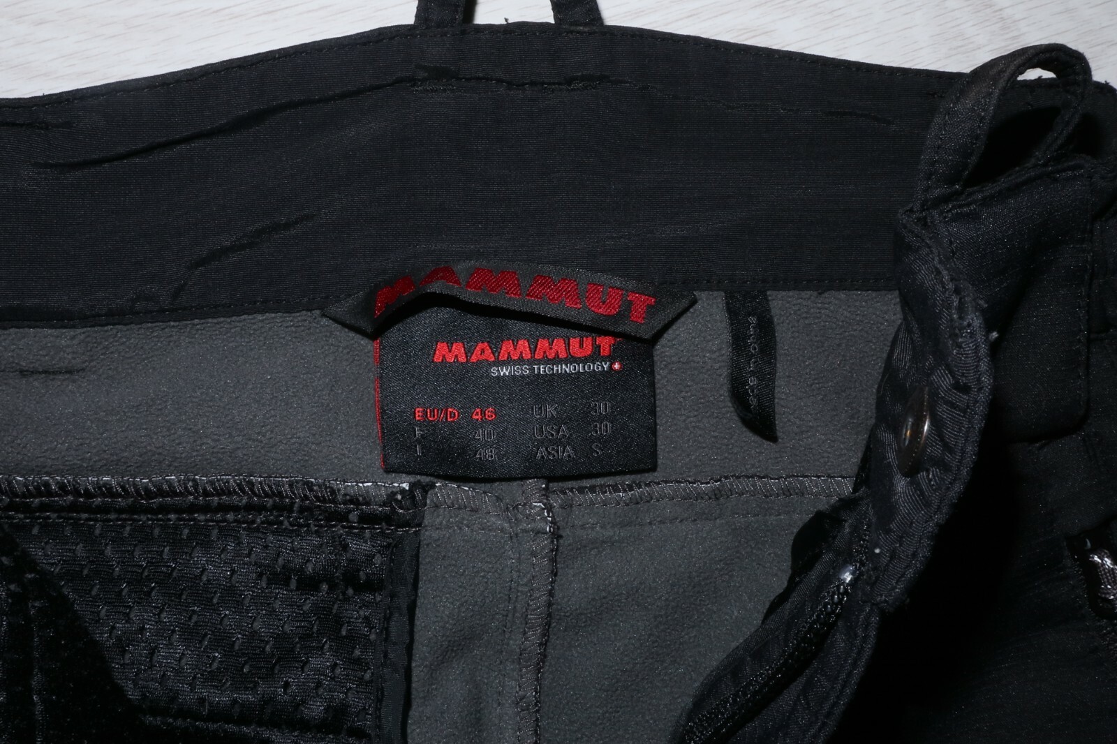 MAMMUT Mens SOFTech Winter Softshell Pants Size E… - image 5