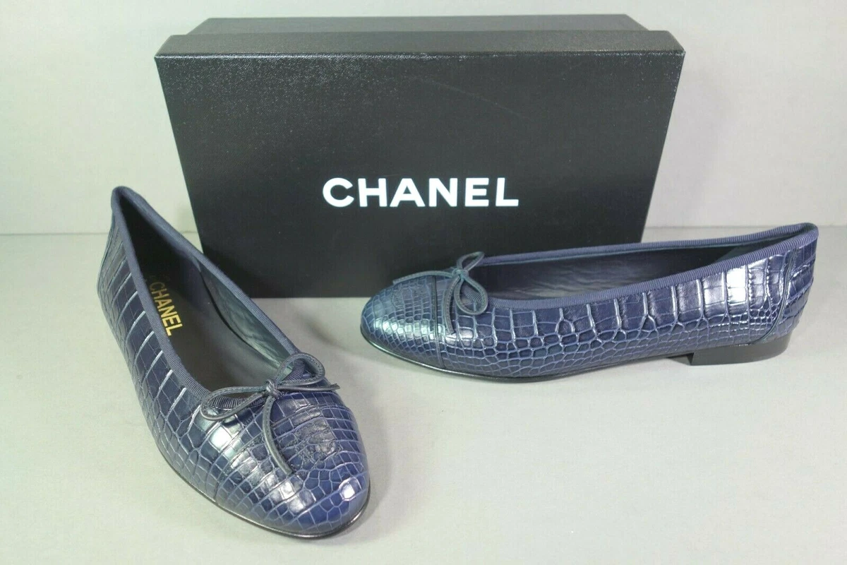 CHANEL 40 Navy Alligator ballet ballerina flats cap round toe  "CC" NEW shoes