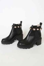 steve madden boot