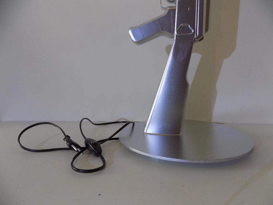 LAMPE DESIGN AK47 KALASHNIKOV CHROME (chevet bureau table light arme kalash deco - Photo 4/4