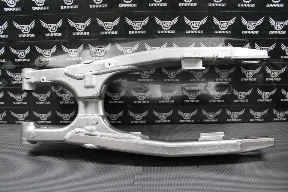 Kawasaki KX250 2006 2 tiempos OEM basculante brazo oscilante suspensión 33001-0065-458 Foto 4 de 4