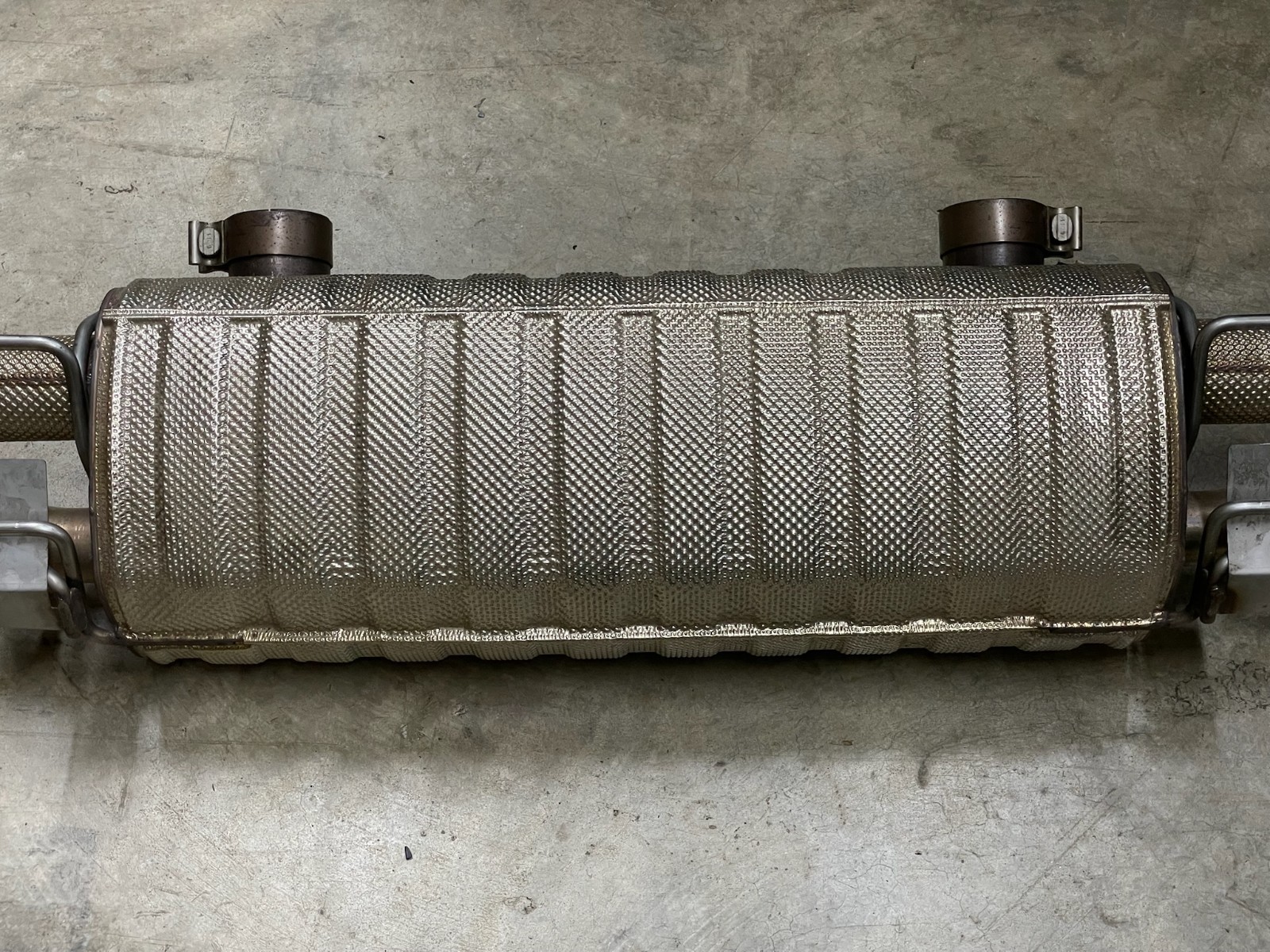 Aston Martin Vantage 2019-2023 REAR Muffler P/N RY635230CE