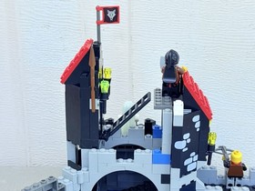 Lego Castle 6075 Wolfpack Tower - with Instructions and Box