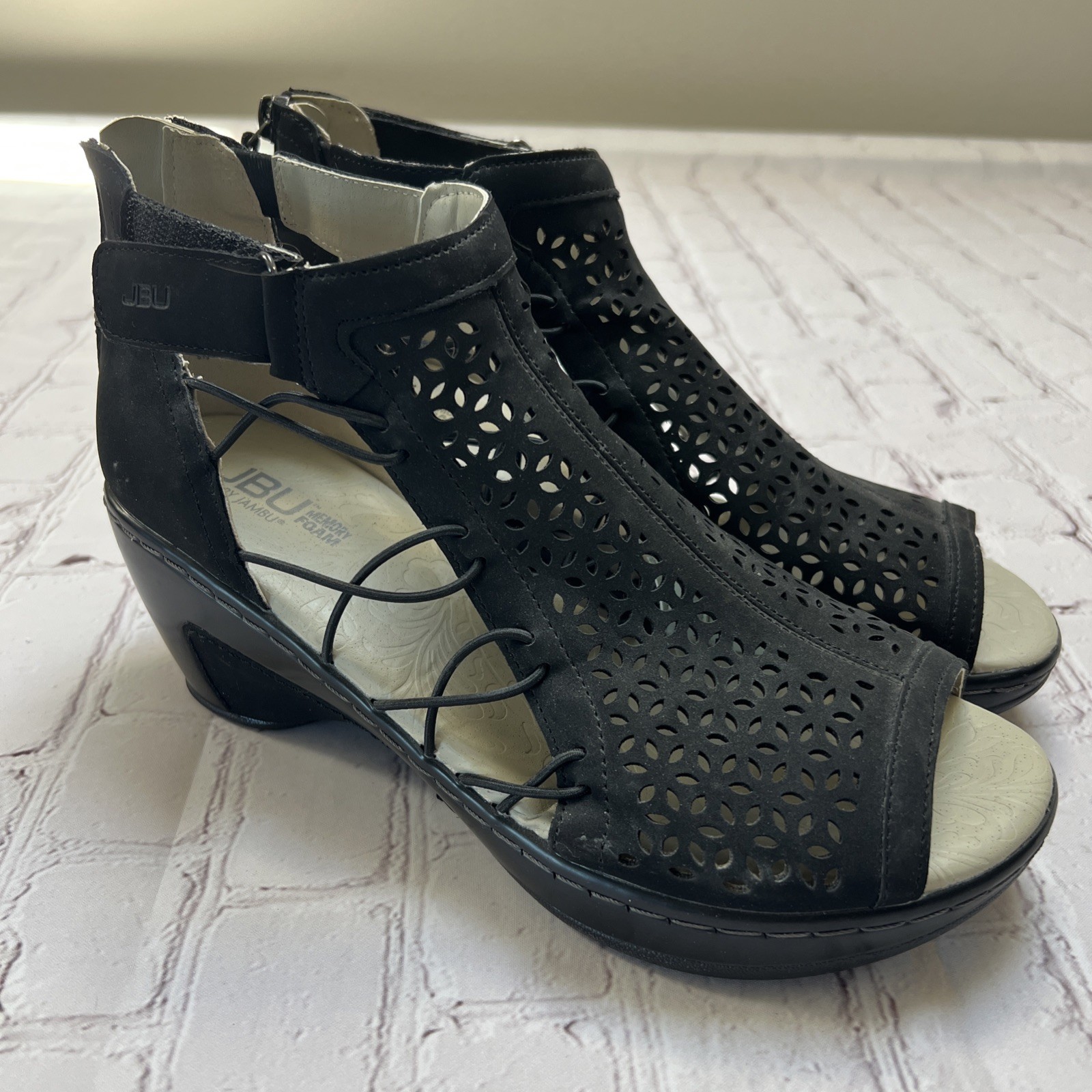 APL JBU By Jambu Sandalo alla caviglia donna 9 5 Nelly con cinturino NERO memory foam