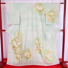 Japanese Kimono 'HOUMONGI' Silk/Light green/Floral pattern/Traditional N0029