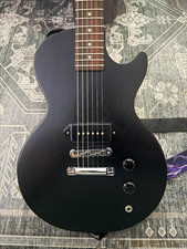 Gibson Les Paul Melody Maker 2011 Black Solidbody 6-String RH w/ Gig Bag