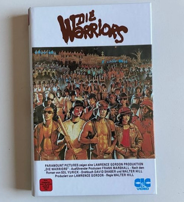 THE WARRIORS Blu-ray RETRO BOX  1 DISC GR Hartbox