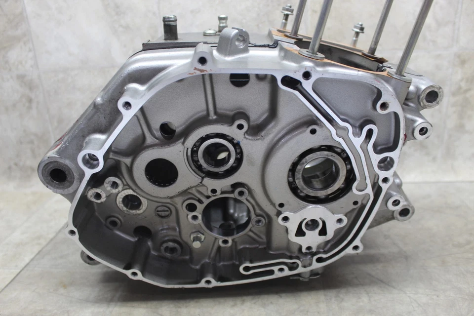 15-19 Suzuki Dr200s 2013 Dr200se motor izquierdo derecho cárter cárter cárter Foto 4 de 4