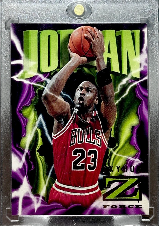 Michael Jordan RARA TARJETA INSERTADA ORIGINAL AUTÉNTICA CAMISETA DE LOS BULLS #23 Foto 3 de 4