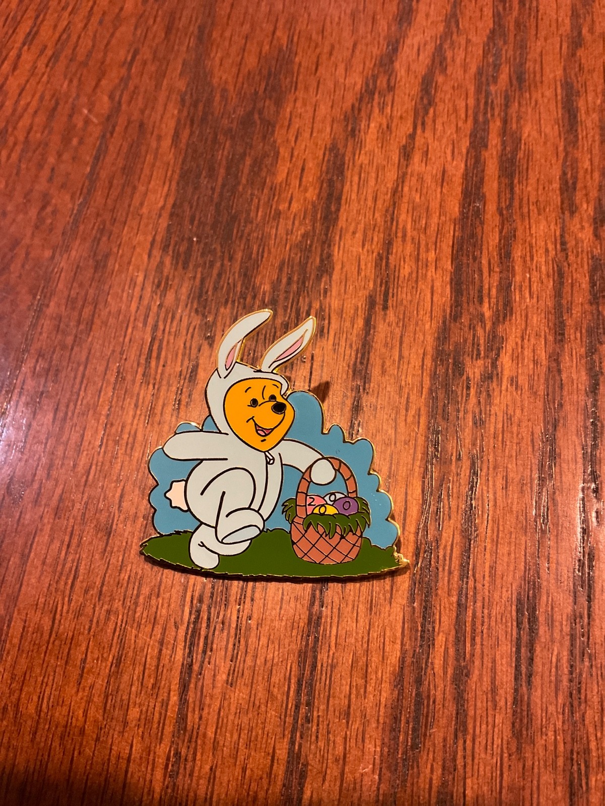 Disney Winnie The Pooh Easter Bunny Holding Easter Basket Limited Edition LE Pin