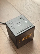 Sony ICF-C1T Digital Two Alarms Clock Radio Mirrored Cube Works Perfect