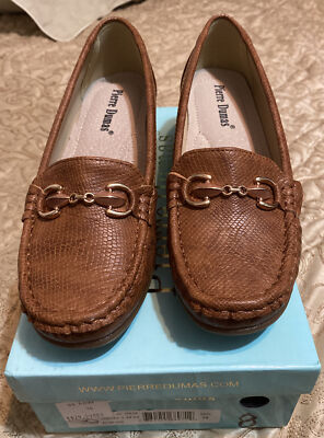 New with box size 8 Comfortable Pierre Dumas women's shoes 