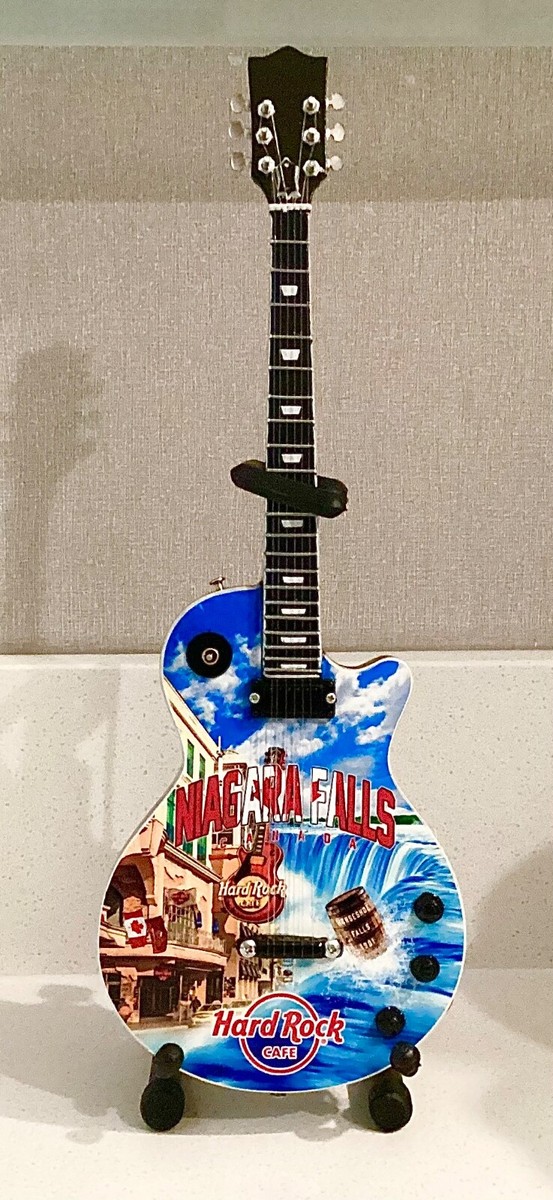 2022 HARD ROCK CAFE NIAGARA FALLS CANADA COUNTRY COLORS MINI