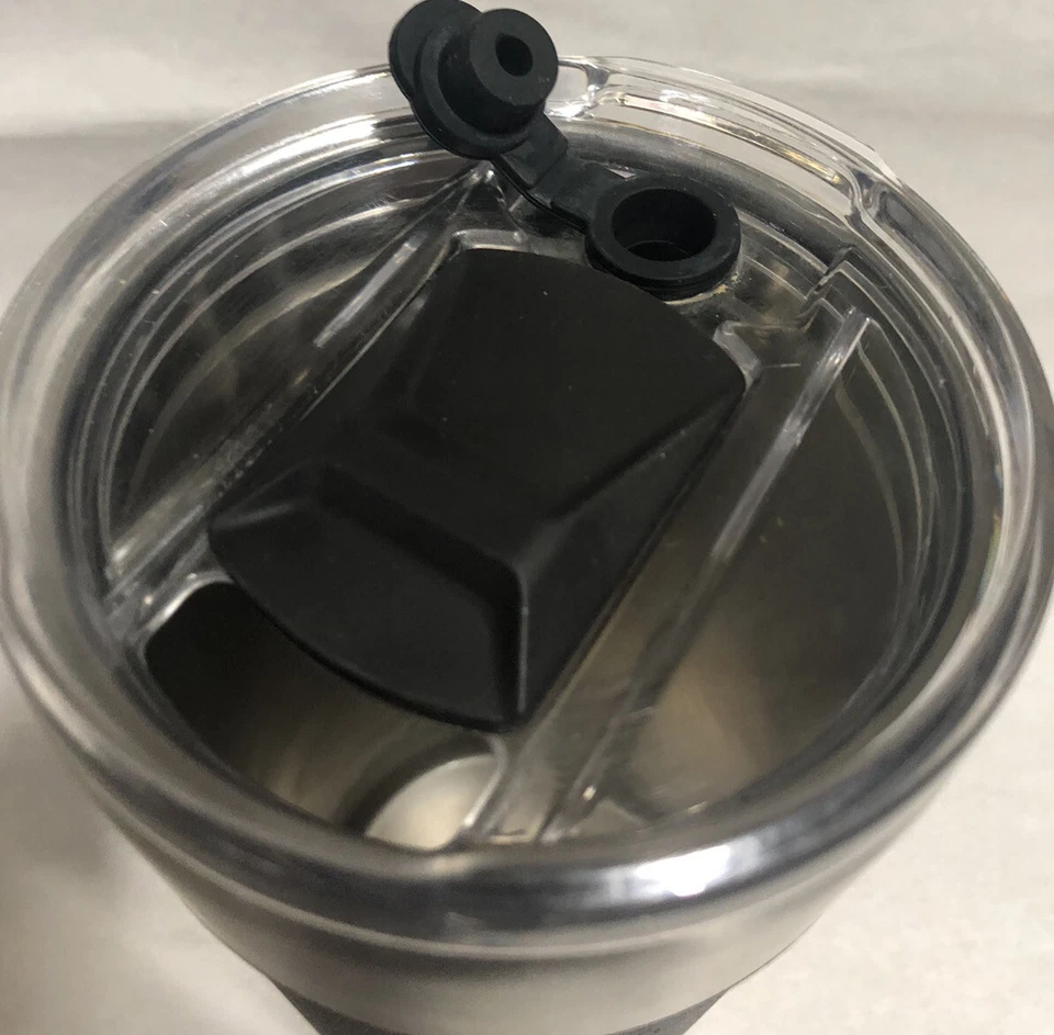 Vaso de cerveza Coleman 20 oz negro aislado taza de acero inoxidable camping muy bonito Foto 3 de 4