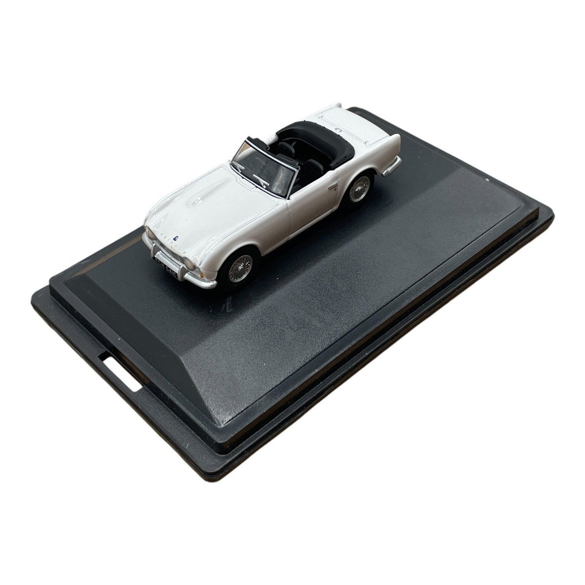 Triumph TR4 White with Black interior Diecast car 1:76 OO Scale