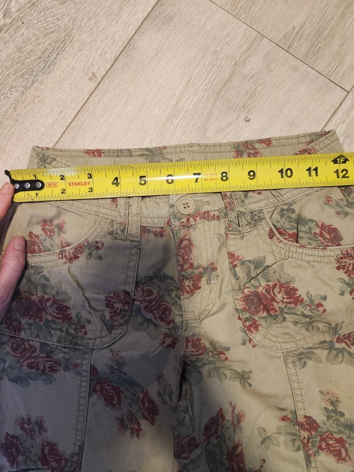 Arizona Jean Co Pantalones/Capris Carga Floral Caqui Niñas Talla 10 Cintura Ajustable Foto 4 de 4